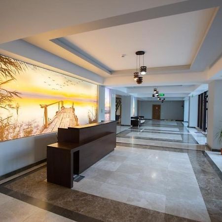 Apartament Andra Мамая Екстериор снимка