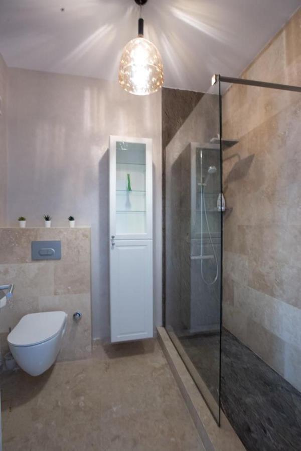 Apartament Andra Мамая Екстериор снимка